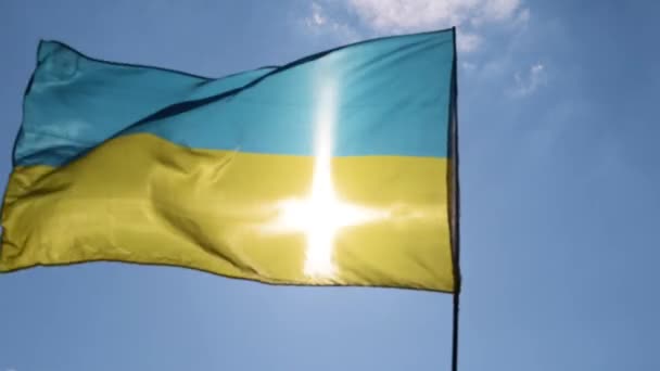 Ουκρανική Σημαία Αναπτύσσεται Στον Άνεμο — Αρχείο Βίντεο