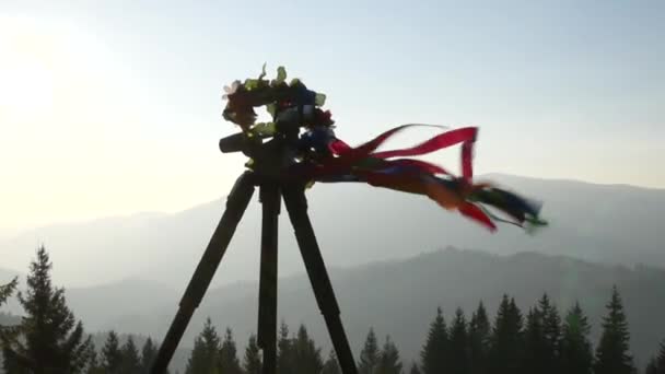 Ukrainian Wreath Ribbons Backdrop Mountains — стокове відео