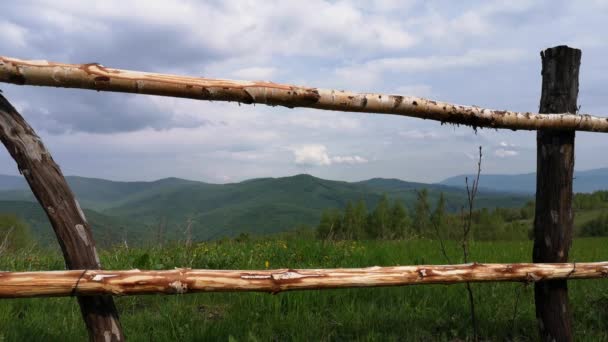 Timelapse Van Een Lentelandschap Een Landelijk Berggebied Van Karpaten — Stockvideo