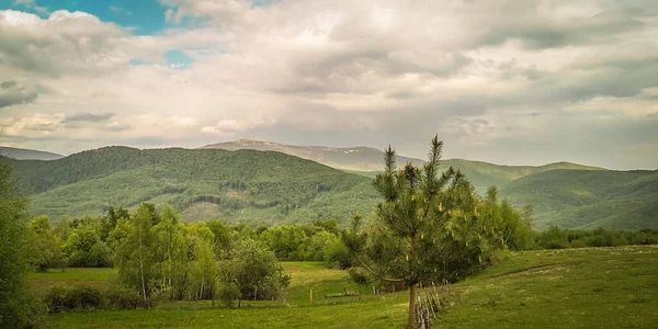Paysage Printanier Des Hautes Terres Rurales — Photo