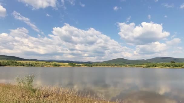 Timelapse Paisaje Lago Antes Una Tormenta Verano — Vídeo de stock