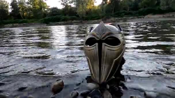 Metaphorical Installation Mountain River Gladiatorial Helmet — Vídeo de stock