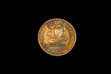 Obverse of a 1985 German 10 pfenning coin
