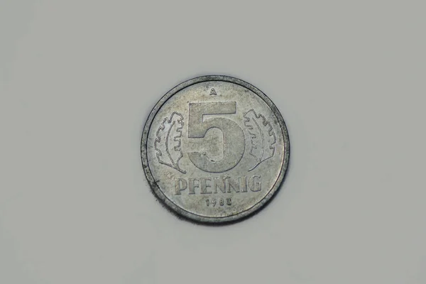 Reverse 1983 German Pfennig Coin — 图库照片
