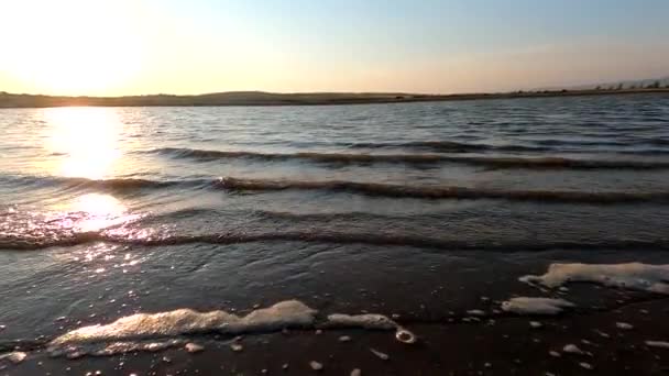 Surf Lake Golden Hour — Stockvideo