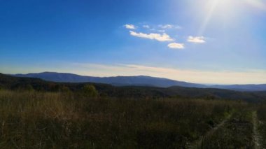 Sonbahar Karpat Dağları 'nın manzarası