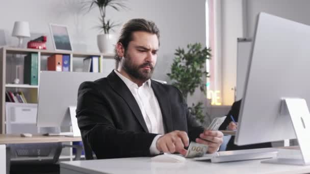 Caucasian Male Entrepreneur Business Suit Serious Facial Expression Counting Money — Vídeos de Stock