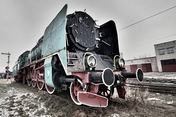 Locomotiva a vapore nel cantiere ferroviario — Foto Stock