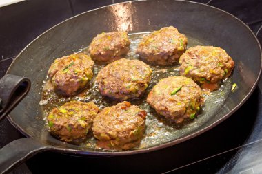köfte kızartma