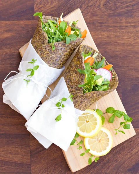 Gezonde, graan gratis, plantaardige wraps — Stockfoto