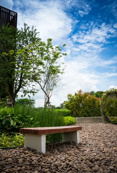 Bench in the Park — Stock Photo, Image