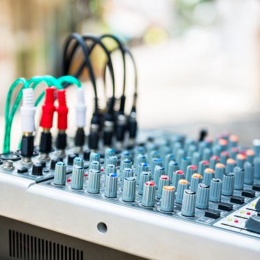 ses karıştırıcı