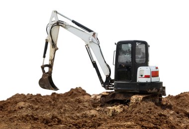 Yerdeki kazıcı kepçesi beyaz arkaplanda izole edilmiş.