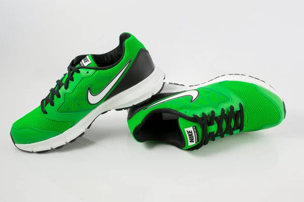 Portugalia Lutego 2022 Nike Sneaker Running Nike Międzynarodowa Firma Odizolowany — Zdjęcie stockowe