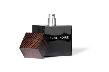 Chisinau, MOLDOVA - Ocak 2022: 100 ml Encre Noire, erkekler tuvaleti. Encre Noire, Lalique, Fransa 'nın bir ürünüdür..