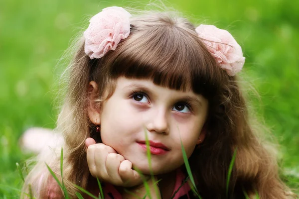 Rosto de uma menina criança — Fotografia de Stock