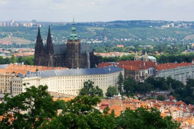 Petrin Kulesi 'nden Prag' ın havadan görünüşü....