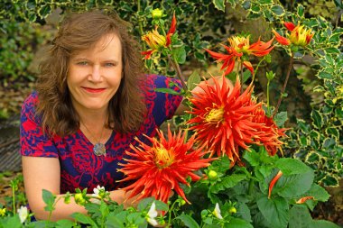 Capturing a set of Explosion Dahlias each the size of a human face.