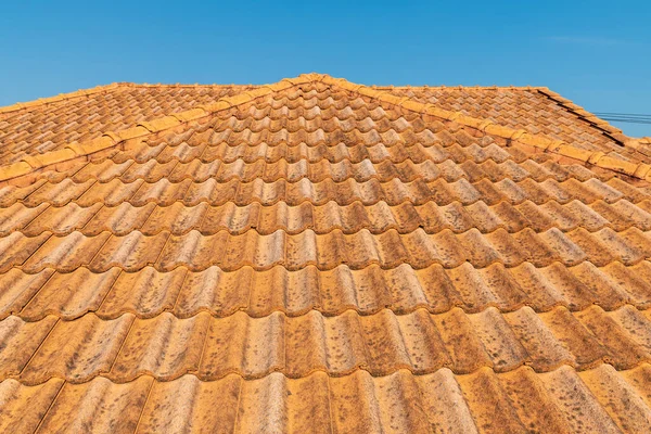 Alte Orangefarbene Dächer Wurden Zerstört Struktur Eines Daches Mit Alten — Stockfoto
