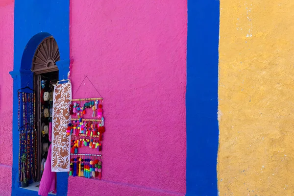 Malerische koloniale Straßen und Architektur von San Jose del Cabo im historischen Stadtzentrum, Drehscheibe für Kultur und zahlreiche Kunstgalerien — Stockfoto