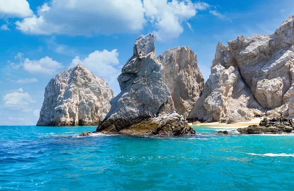 Tujuan wisata Scenic Lengkungan Cabo San Lucas, El Arco, dekat dengan Playa Amantes, Pantai Lovers dikenal sebagai Playa Del Amor dan Playa del Divorcio, Pantai Perceraian — Stok Foto