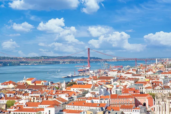 Vue panoramique panoramique de Lisbonne depuis le château Saint George Sao Jorge belvédère — Photo