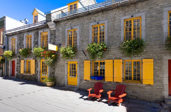 Canadá, Old Quebec City atrações turísticas, Petit Champlain baixa da cidade e distrito comercial — Fotografia de Stock