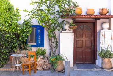 İsrail, Tel Aviv tarihi mahallesi Neve Tzedek sanat galerileri, butikleri ve eski evleri ile