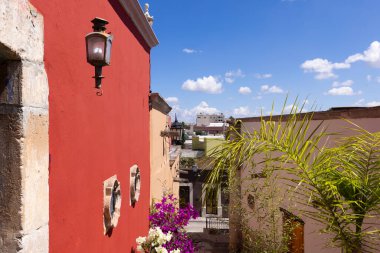 Durango, Victoria de Durango... Armas ve Katedral Bazilikası yakınlarındaki tarihi ve renkli şehir merkezi..