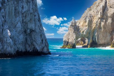 Meksiko, Manzaralı turizm beldesi Arch Cabo San Lucas, El Arco, Playa Amantes plajı yakınları..