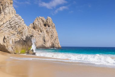 Meksika, Los Cabos tatil beldesi Playa del Divorcio, Cabo San Lucas Kemeri yakınlarındaki Boşanma Plajı.