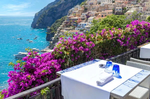 Szcenírozott Kilátás Positano Olasz Színes Építészet Tájak Amalfi Partján Olaszországban — Stock Fotó