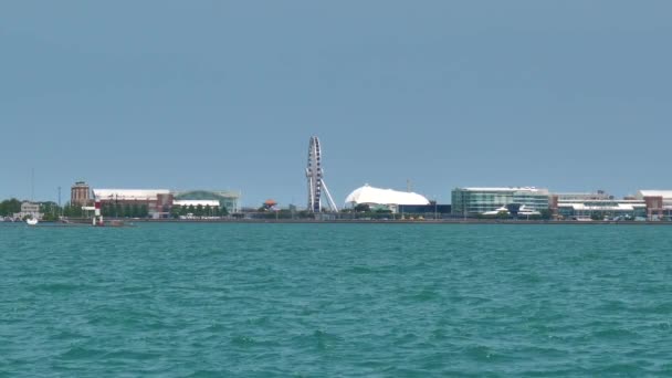 Navy Pier and Ferris Wheel on Coast of Lake Michigan, Chicago, Illinois USA — Stock Video