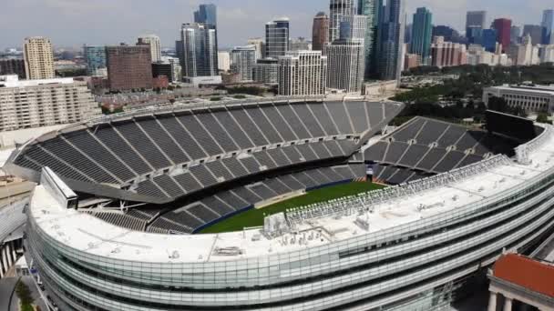 Soldier Field Stadium, Home of Chicago Bears NFL Football Team, Aerial View — 비디오