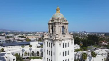 Beverly Hills Belediye Binası, Los Angeles CA USA, Landmark Tower 'ın Drone Aerial View