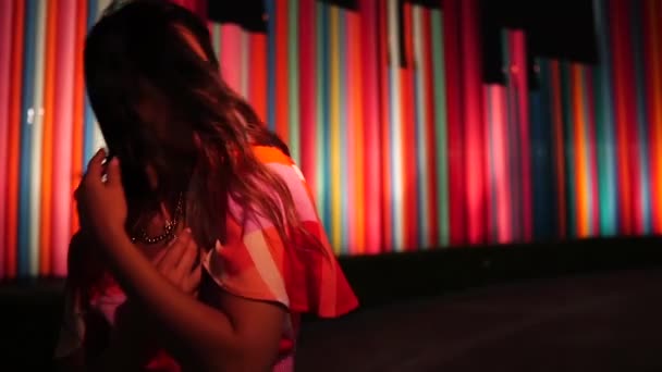 Beautiful Young Woman Spreading Long Hair in Night Exterior, Slow Motion — Stock Video