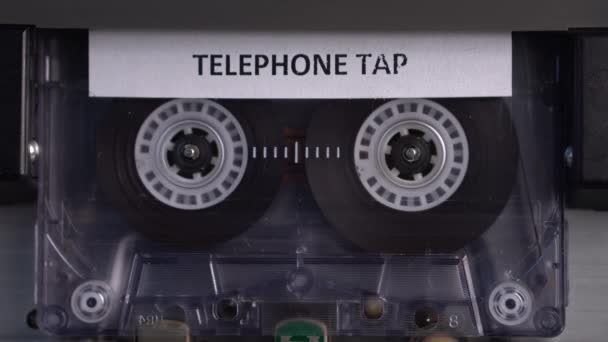 Телефон Tap Audio Recording on Vintage Cassette Playing in Deck Player, Close — стоковое видео