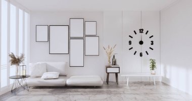 Oturma odasında, arka plandaki beyaz duvarda lambalar ve dekore edilmiş ağaçlarla dolu bir kanepe var.