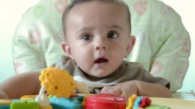 küçük gülen oğlu