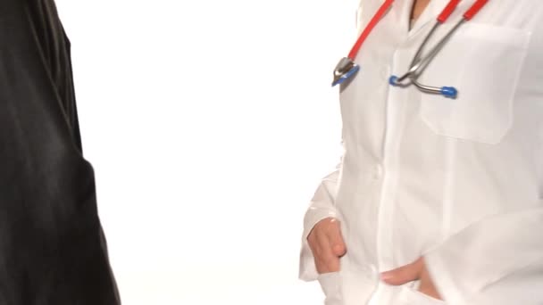 Доктор и пациент — стоковое видео