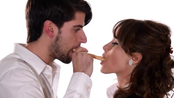 Juego romántico con comida — Vídeos de Stock