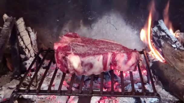 Florentine steak — Stock Video