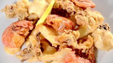 Kızarmış Balık karışık