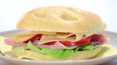 jambon ve peynir çeşitler