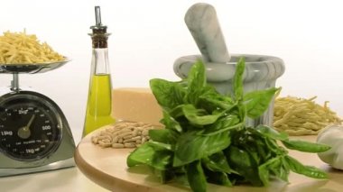 İtalyan gıda, makarna ve pesto