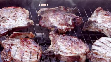 arka bahçede ızgara