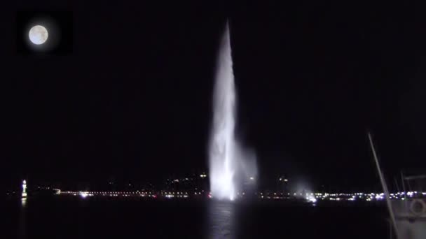 Genf, jet d 'eau bei Nacht — Stockvideo