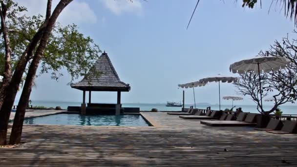 Tailandia, paisaje marino con piscina — Vídeos de Stock