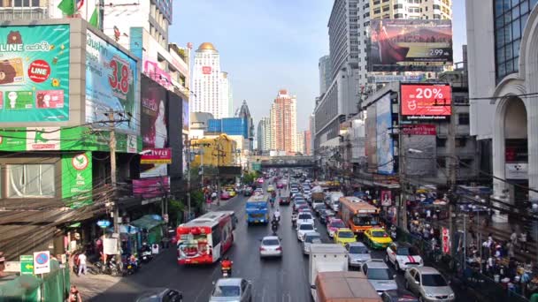 Таиланд, Бангкок, Вид на улицу, Pantip Plaza — стоковое видео