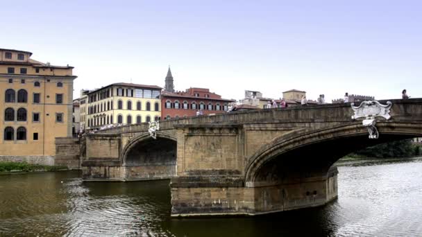 Floransa'da arno Nehri — Stok video